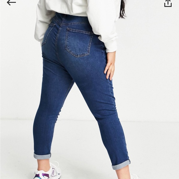 ASOS Ripped Mom Jeans - Picture 4 of 5